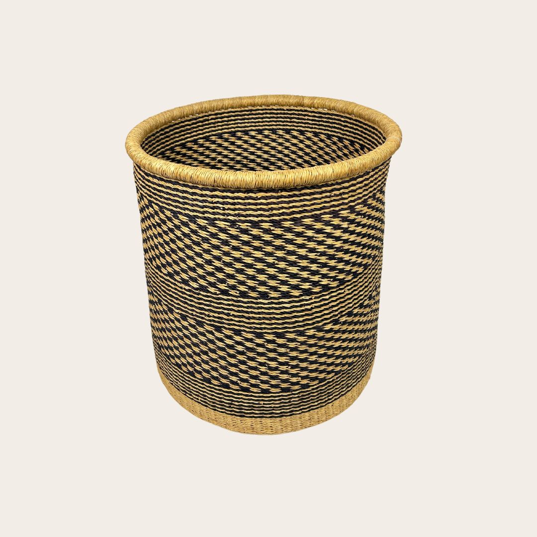 Lidded Handwoven Laundry Basket - Medium