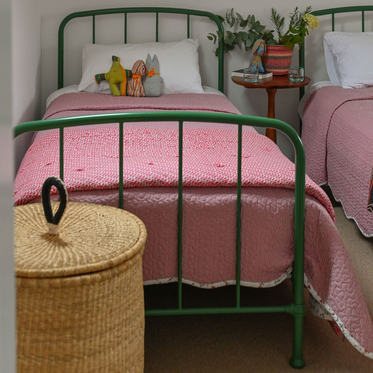 Lidded Handwoven Laundry Basket - Large