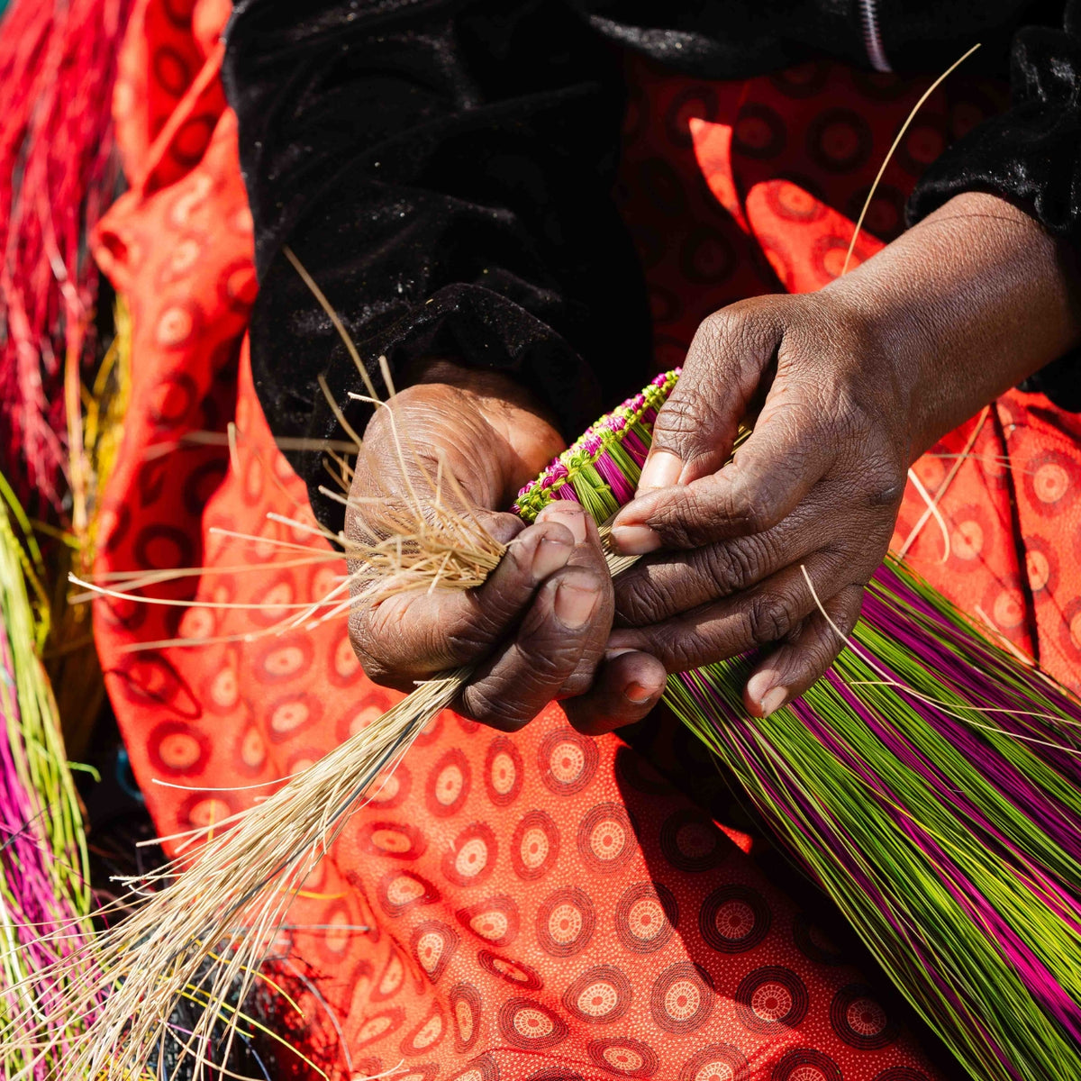 Handmade Lutindzi Grass Broom